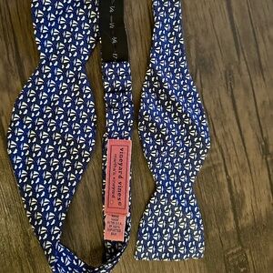 Vineyard Vines Bow Tie